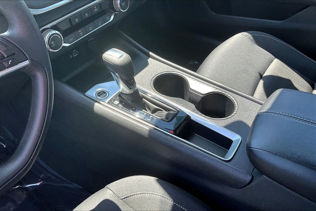 Used 2022 Nissan Altima 2.5 S FWD image 19