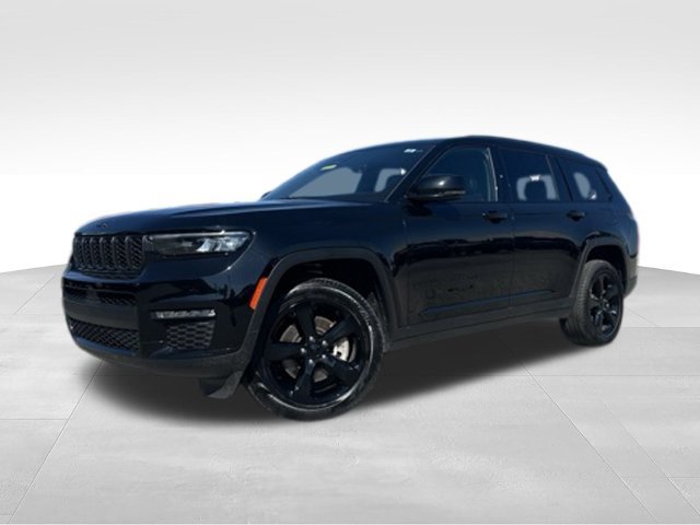 Used 2025 Jeep Grand Cherokee L Limited w/ Black Appearance Package AWD/4WD image 2