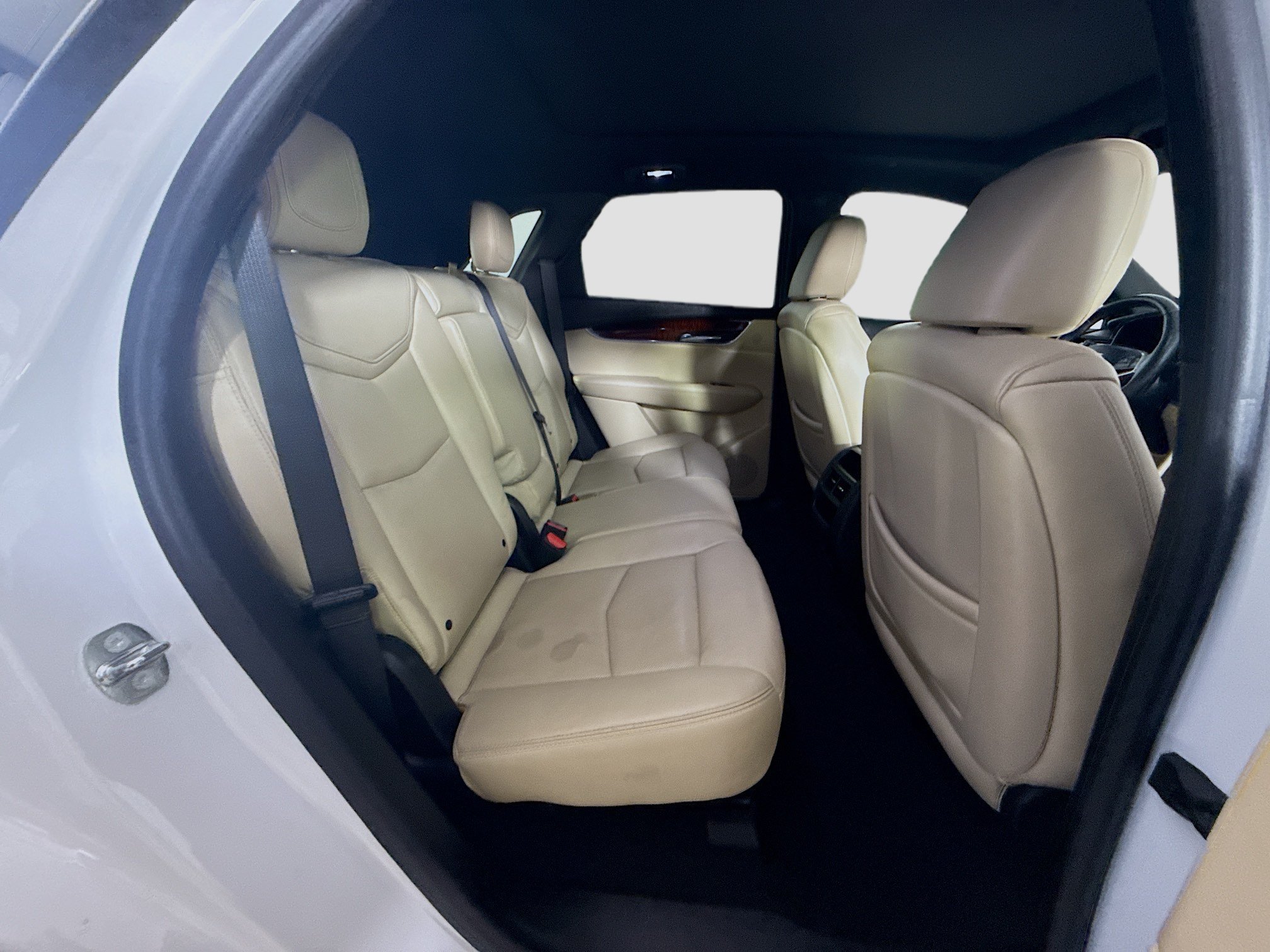 Used 2018 Cadillac XT5 Luxury w/ Driver Awareness Package FWD image 27