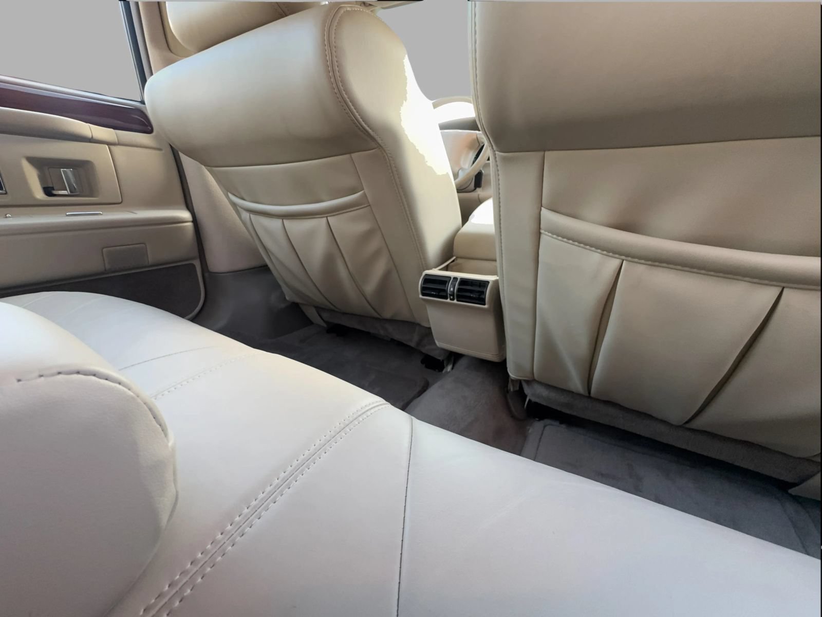 Used 1994 Cadillac De Ville Concours FWD image 33