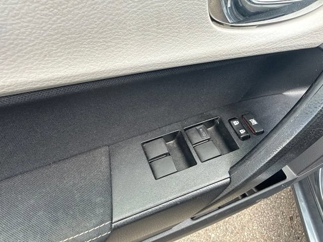 Used 2016 Toyota Corolla LE FWD image 16