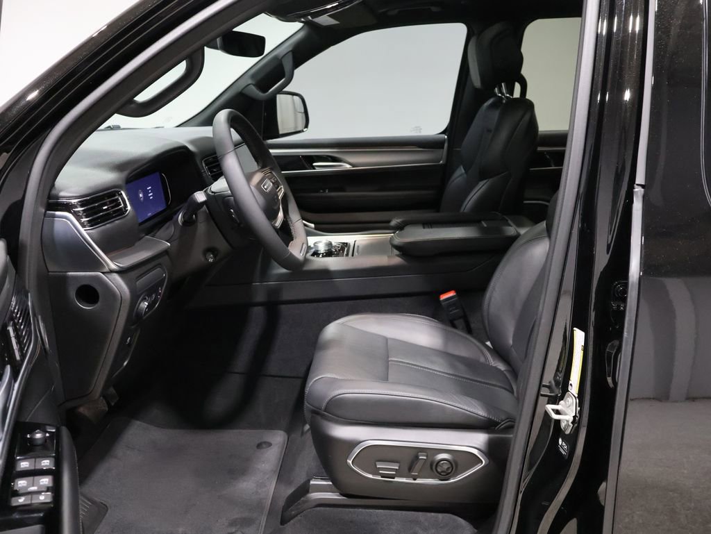 Used 2024 Jeep Wagoneer Series II w/ Convenience Group I image 11