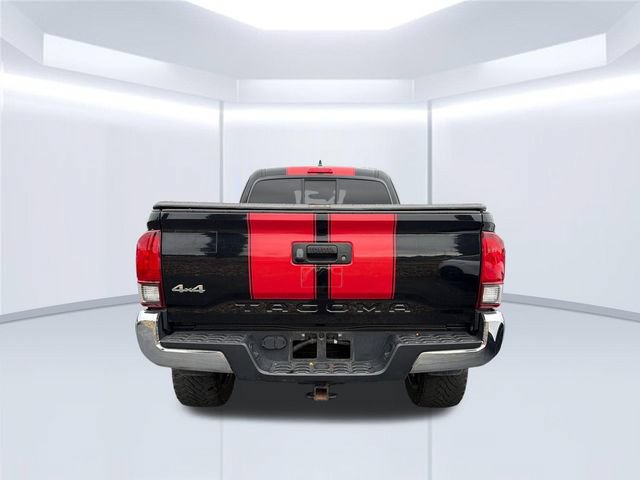 Used 2021 Toyota Tacoma SR5 w/ SR5 Appearance Package (SM) AWD/4WD image 4