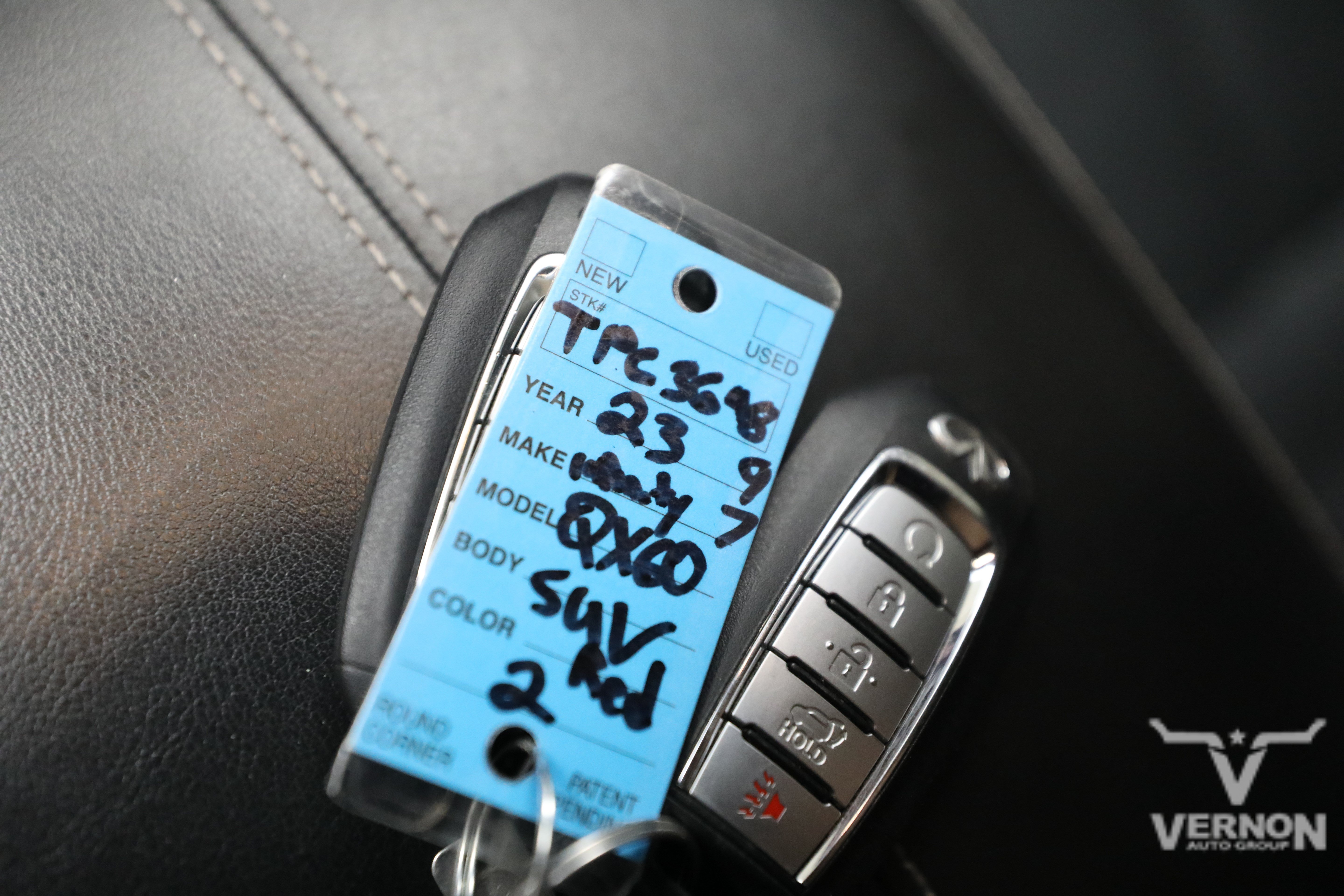 Used 2023 INFINITI QX60 Sensory w/ Cargo Package AWD/4WD image 12