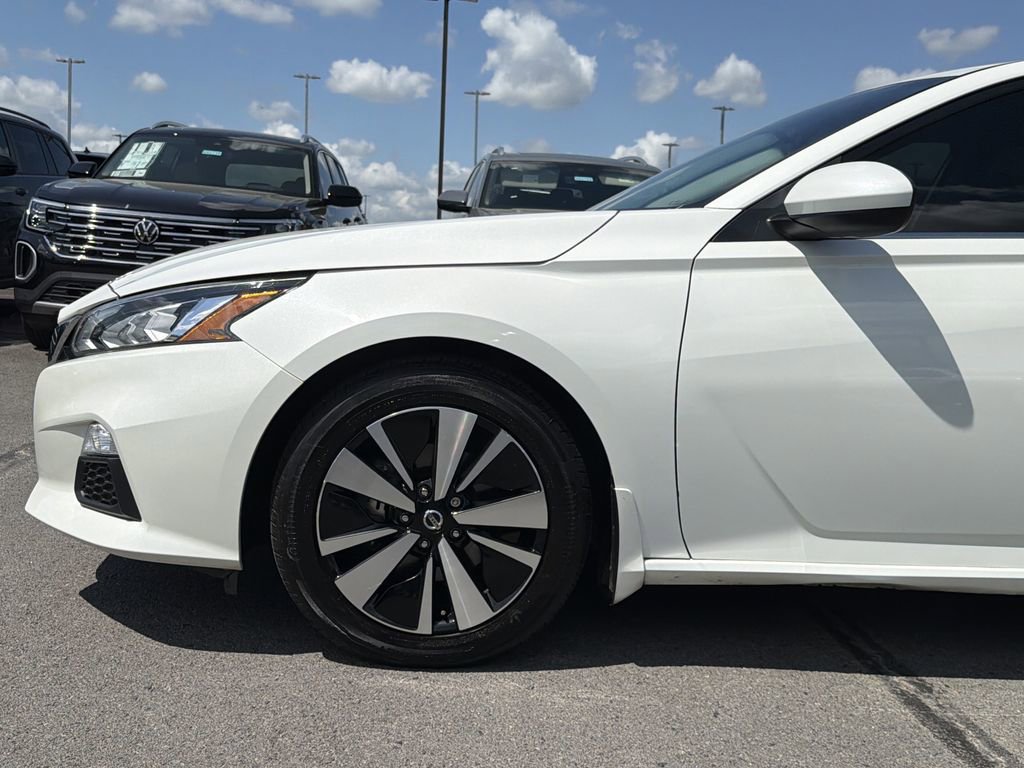 Used 2021 Nissan Altima 2.5 SV image 9