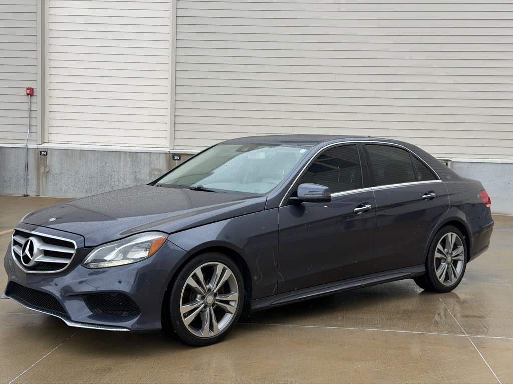 Used 2016 Mercedes-Benz E 350 Sedan w/ Premium Package image 7