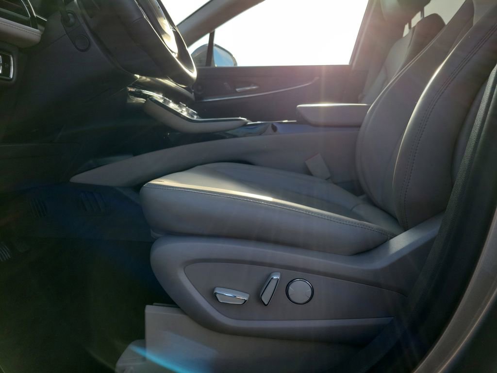 Certified 2023 Lincoln Nautilus Reserve w/ Equipment Group 201A image 17