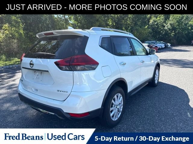 Used 2018 Nissan Rogue SV AWD/4WD image 8