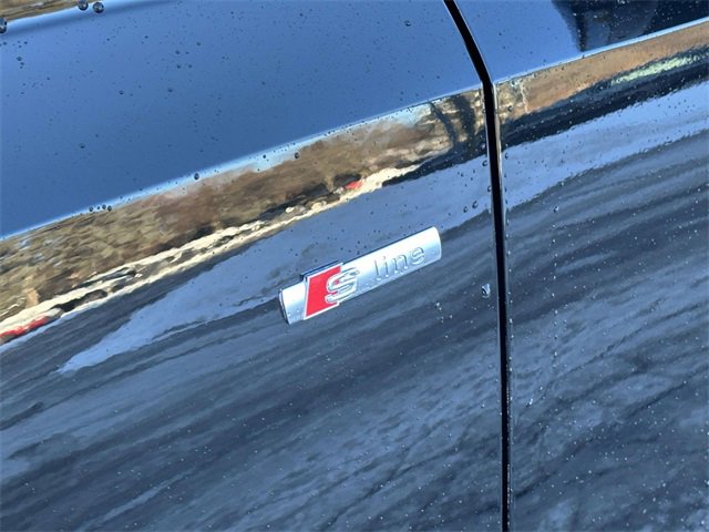 Certified 2025 Audi Q3 2.0T Premium Plus w/ Premium Plus Package image 11