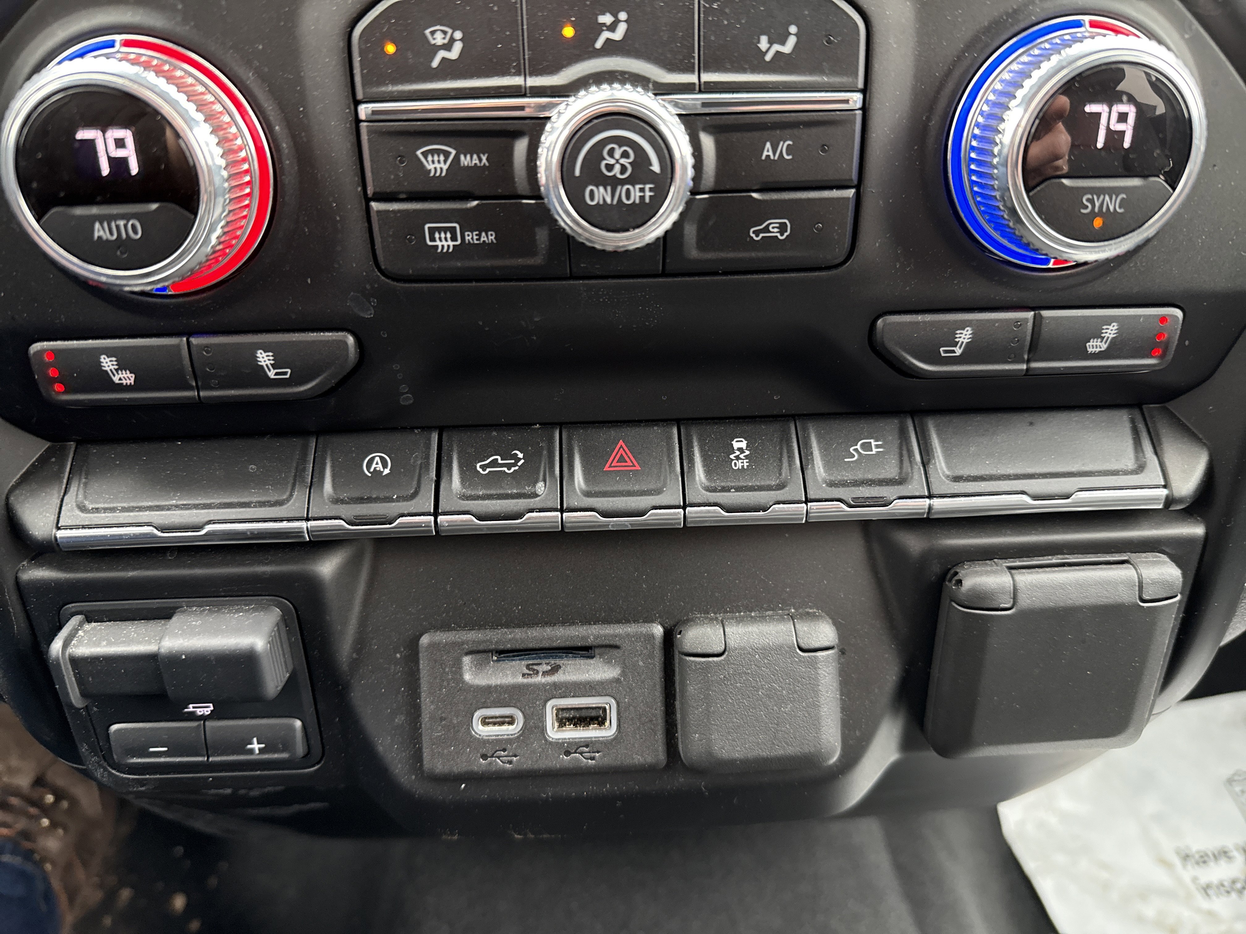 Used 2021 GMC Sierra 1500 SLT image 27