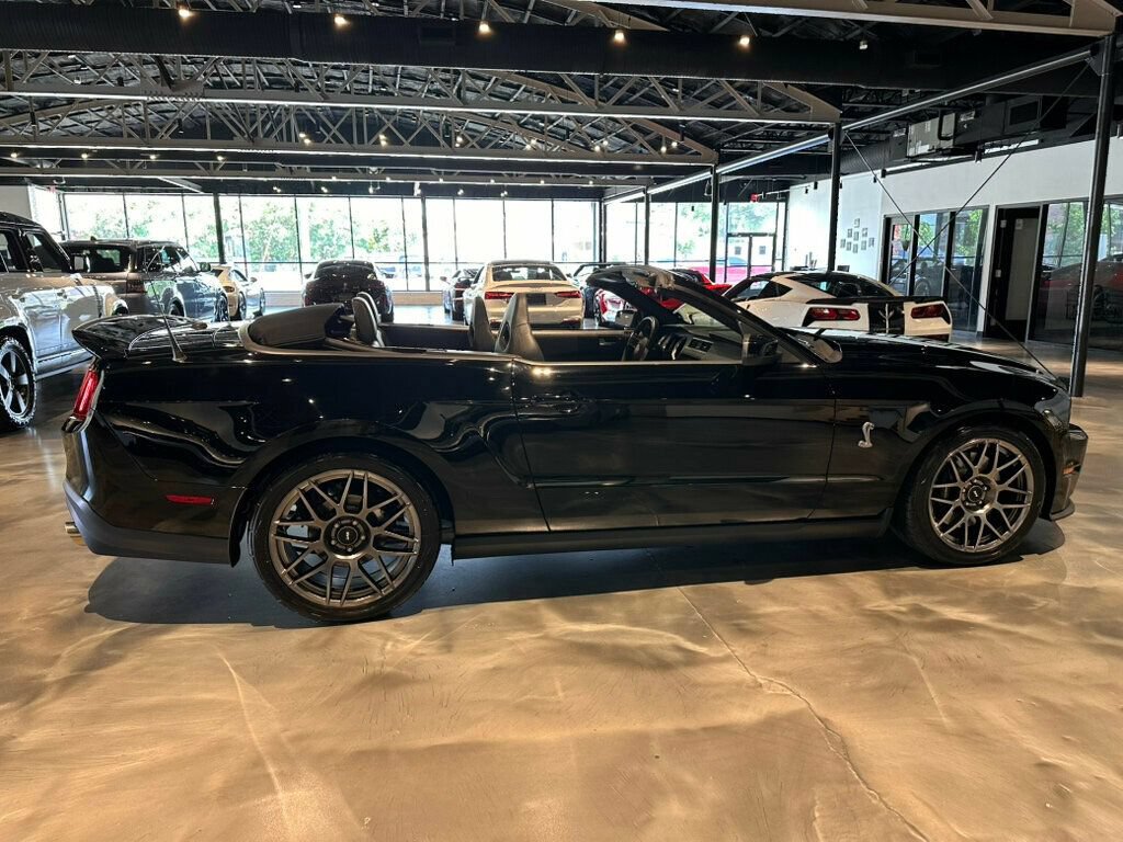 Used 2012 Ford Mustang Shelby GT500 w/ SVT Performance Pkg RWD image 9