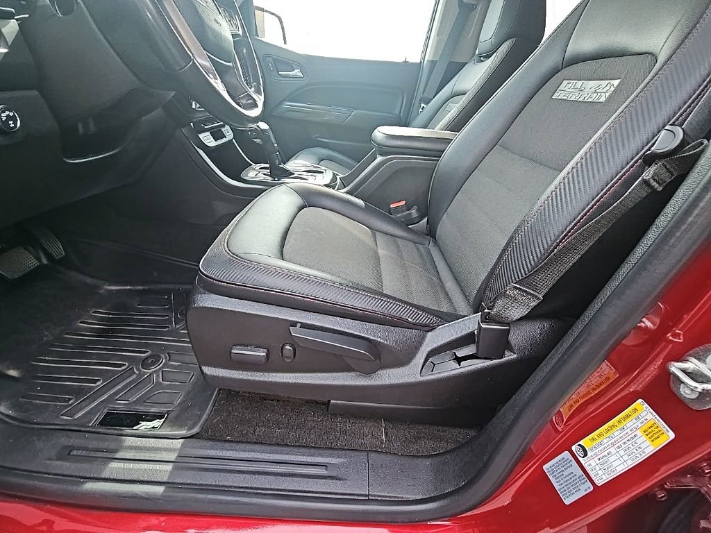 Used 2017 GMC Canyon SLE w/ All Terrain Package image 17