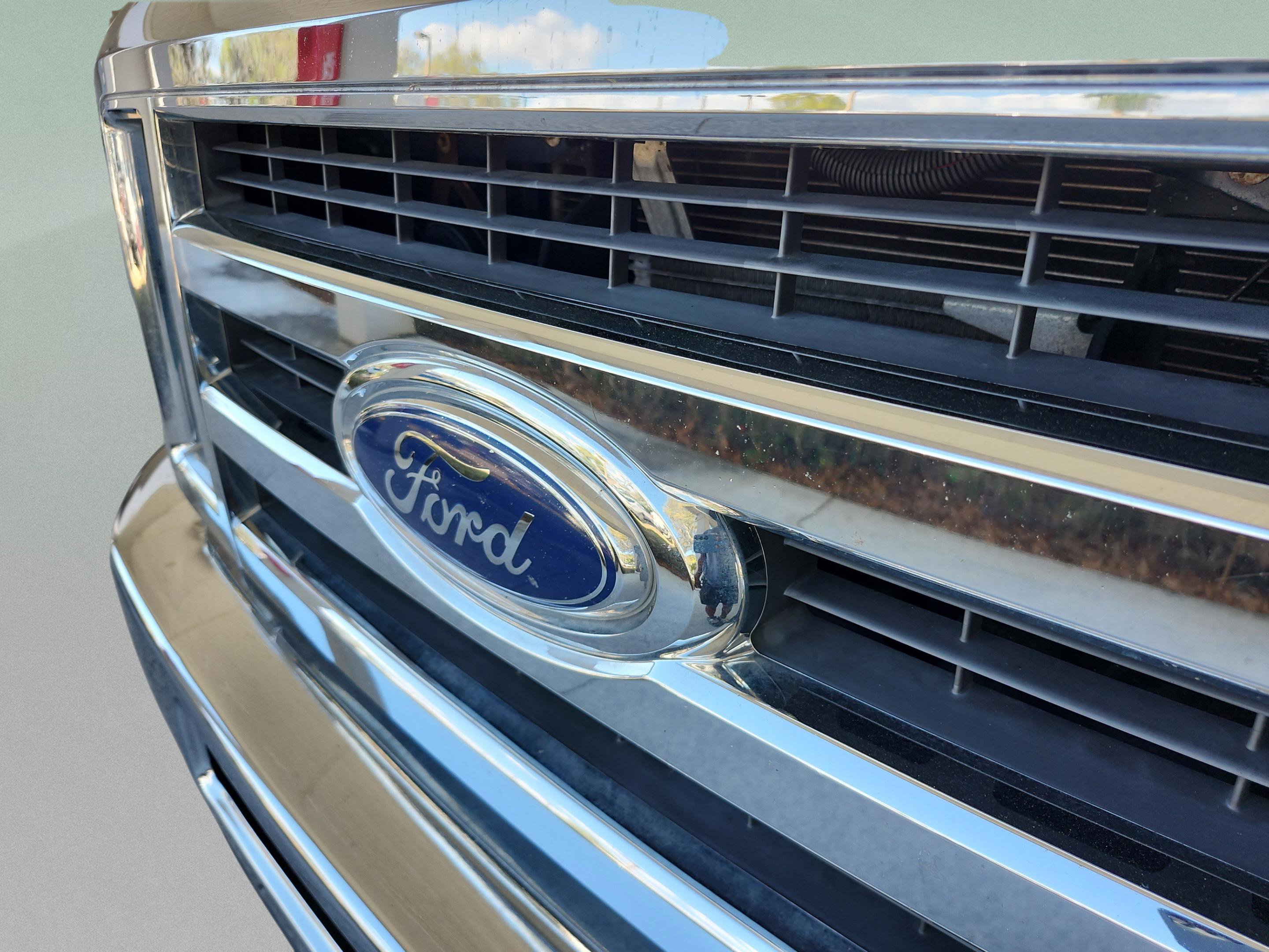 Used 2013 Ford E-350 and Econoline 350 XLT image 23