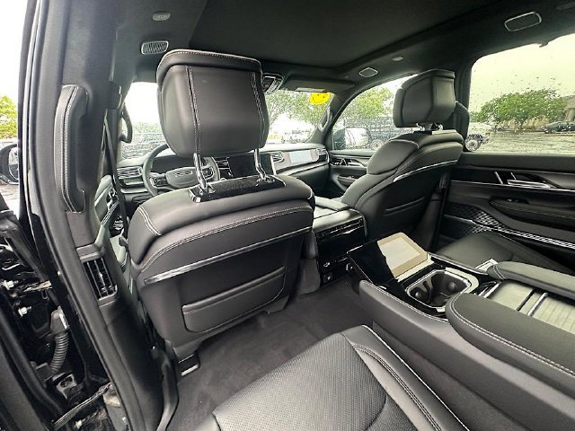 New 2024 Jeep Grand Wagoneer Series II Obsidian w/ Quick Order Packagew 28T AWD/4WD image 15