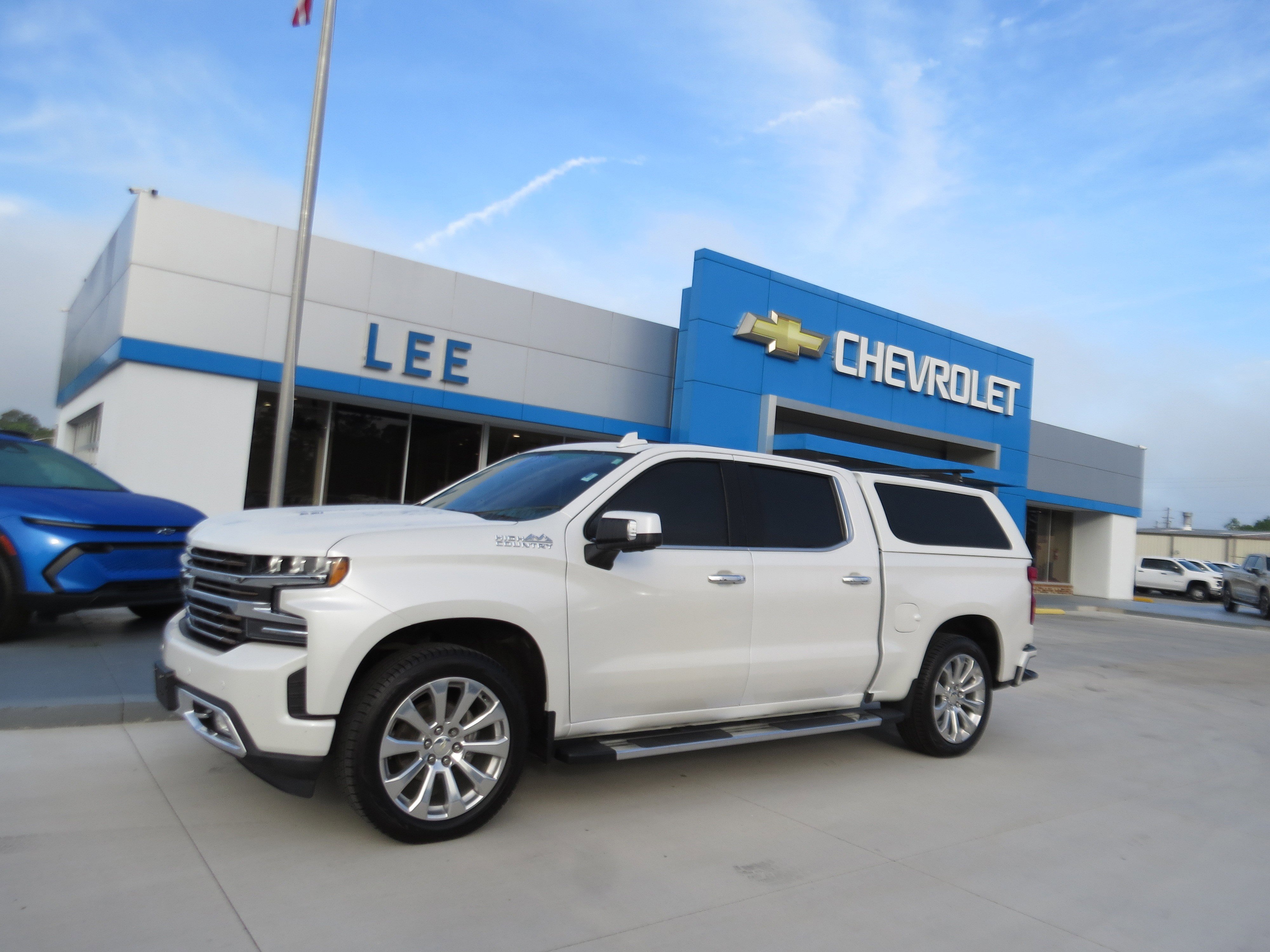Certified 2019 Chevrolet Silverado 1500 High Country w/ Technology Package AWD/4WD video 1