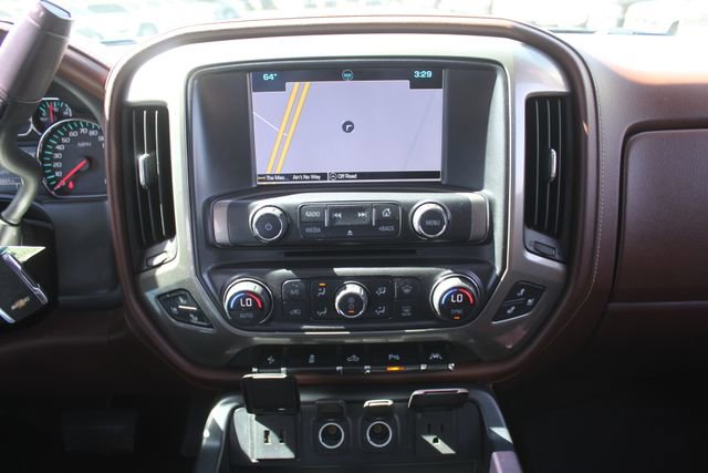 Used 2016 Chevrolet Silverado 1500 High Country image 38