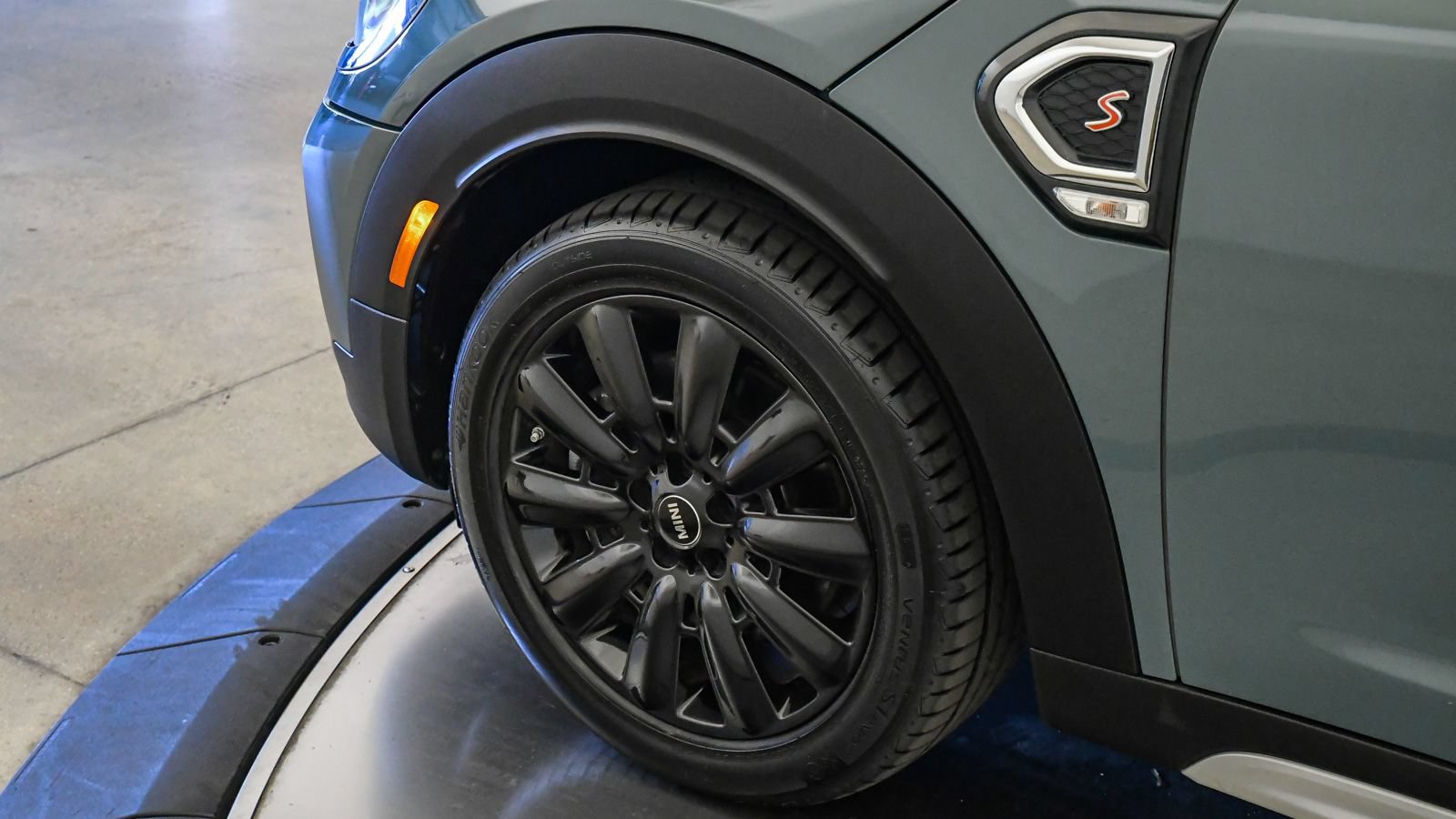Certified 2024 MINI Cooper Countryman S FWD image 10