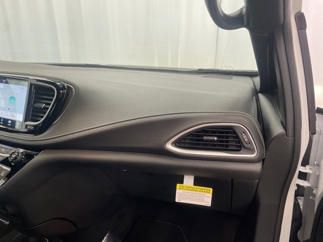 New 2026 Chrysler Pacifica Select image 28