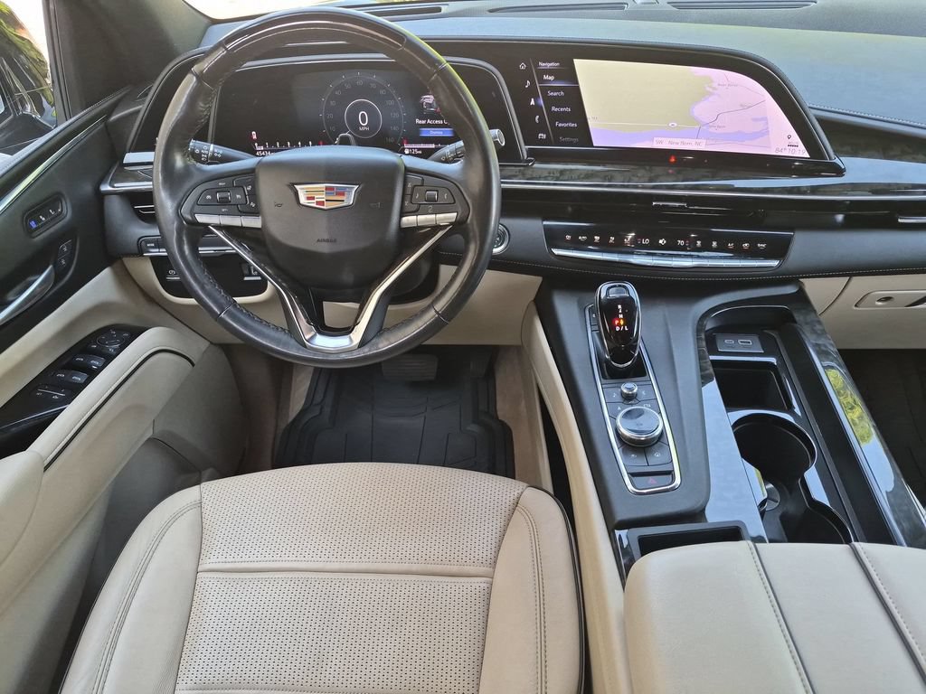 Certified 2024 Cadillac Escalade Premium Luxury RWD image 29