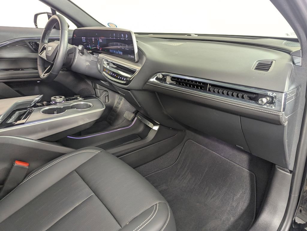 Used 2024 Cadillac Lyriq Sport image 63