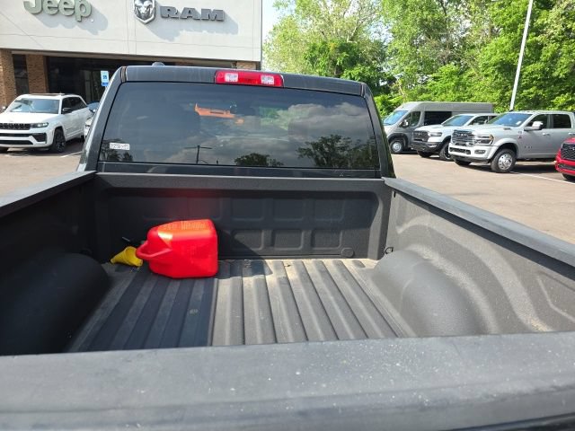 Used 2015 RAM 1500 Express AWD/4WD image 7