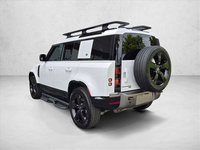Used 2022 Land Rover Defender 110 X-Dynamic SE AWD/4WD image 8
