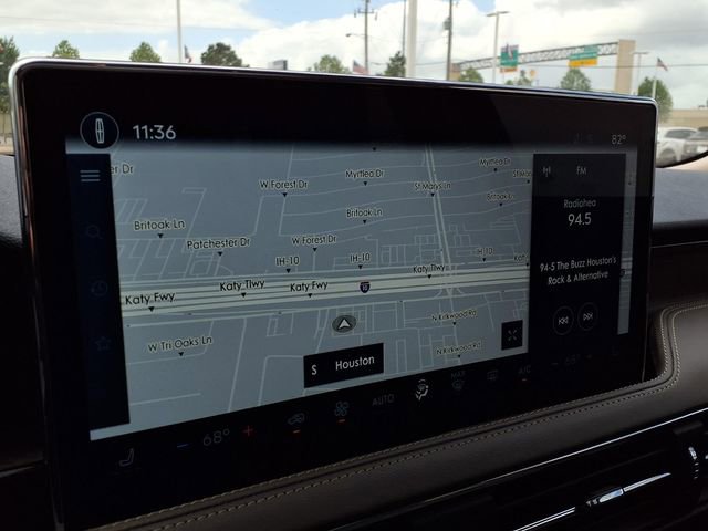 Certified 2024 Lincoln Corsair Grand Touring AWD/4WD image 11