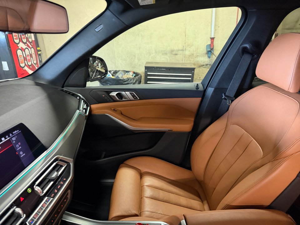 Used 2019 BMW X5 xDrive40i w/ Convenience Package image 32