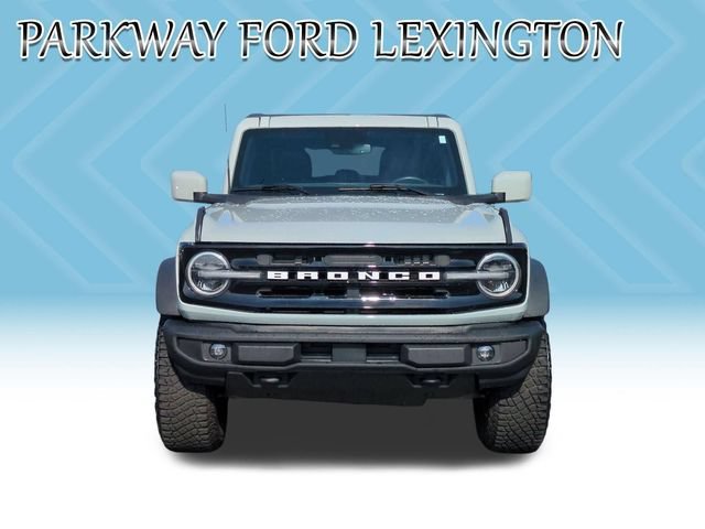 Used 2023 Ford Bronco Outer Banks w/ Sasquatch Package AWD/4WD image 8
