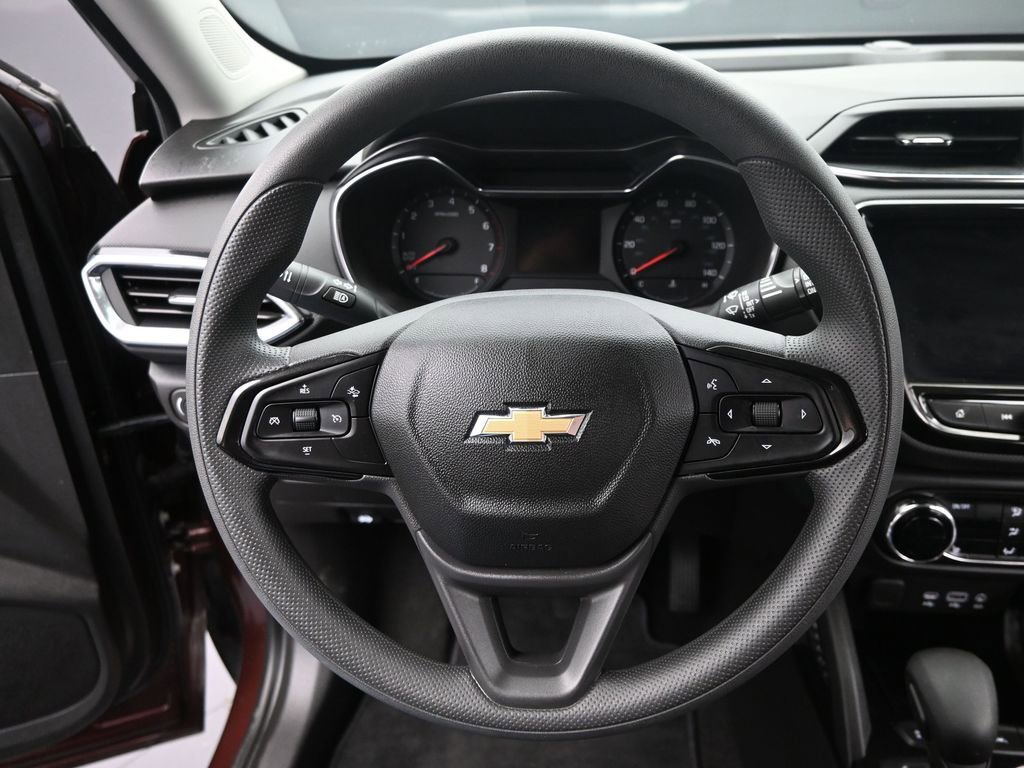 Used 2022 Chevrolet TrailBlazer LT w/ Convenience Package image 16