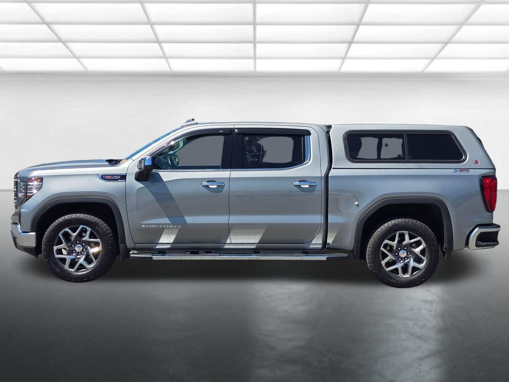 Used 2023 GMC Sierra 1500 SLT w/ SLT Premium Package AWD/4WD image 14