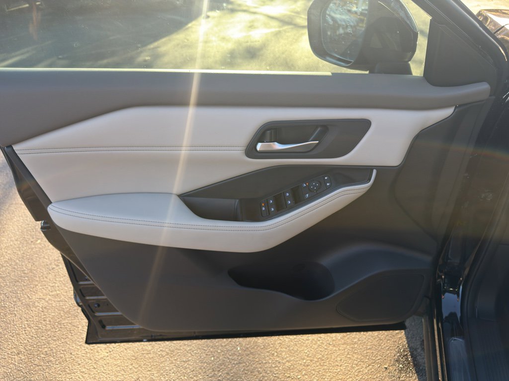 New 2026 Nissan Rogue SV image 16