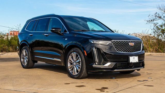 New 2025 Cadillac XT6 Premium Luxury w/ Platinum Package FWD image 1
