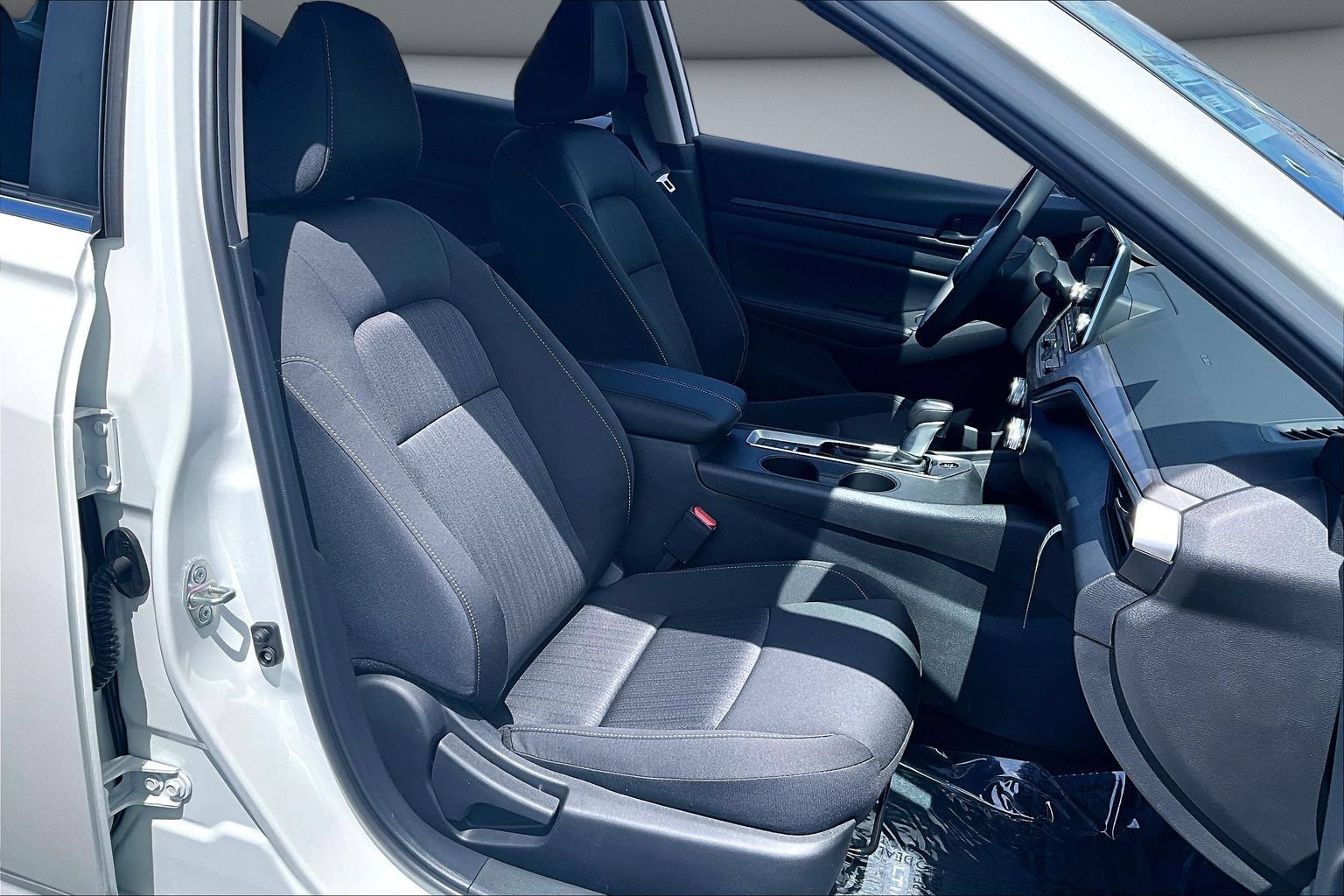 New 2026 Nissan Altima 2.5 SV AWD/4WD image 11