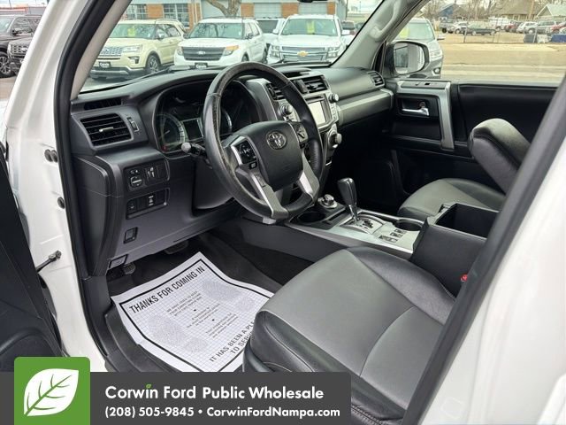 Used 2016 Toyota 4Runner SR5 Premium image 13