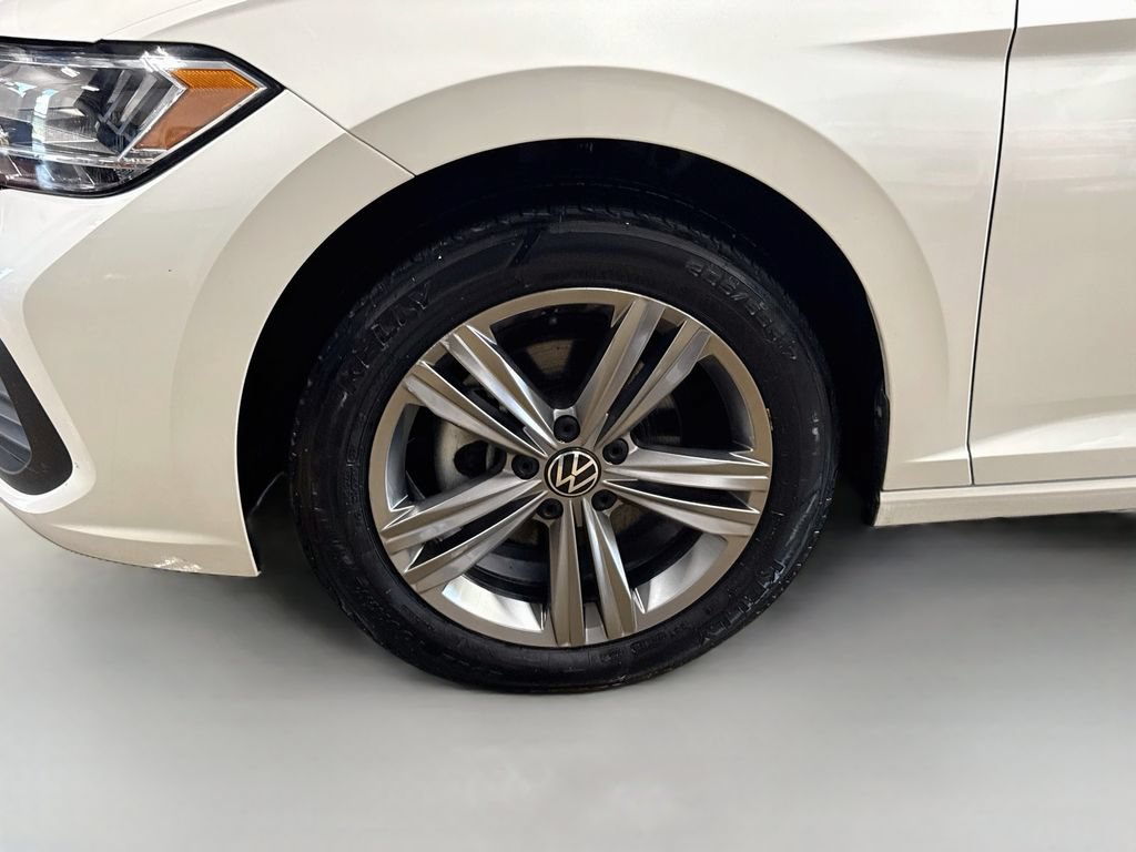 Used 2023 Volkswagen Jetta SE FWD image 29