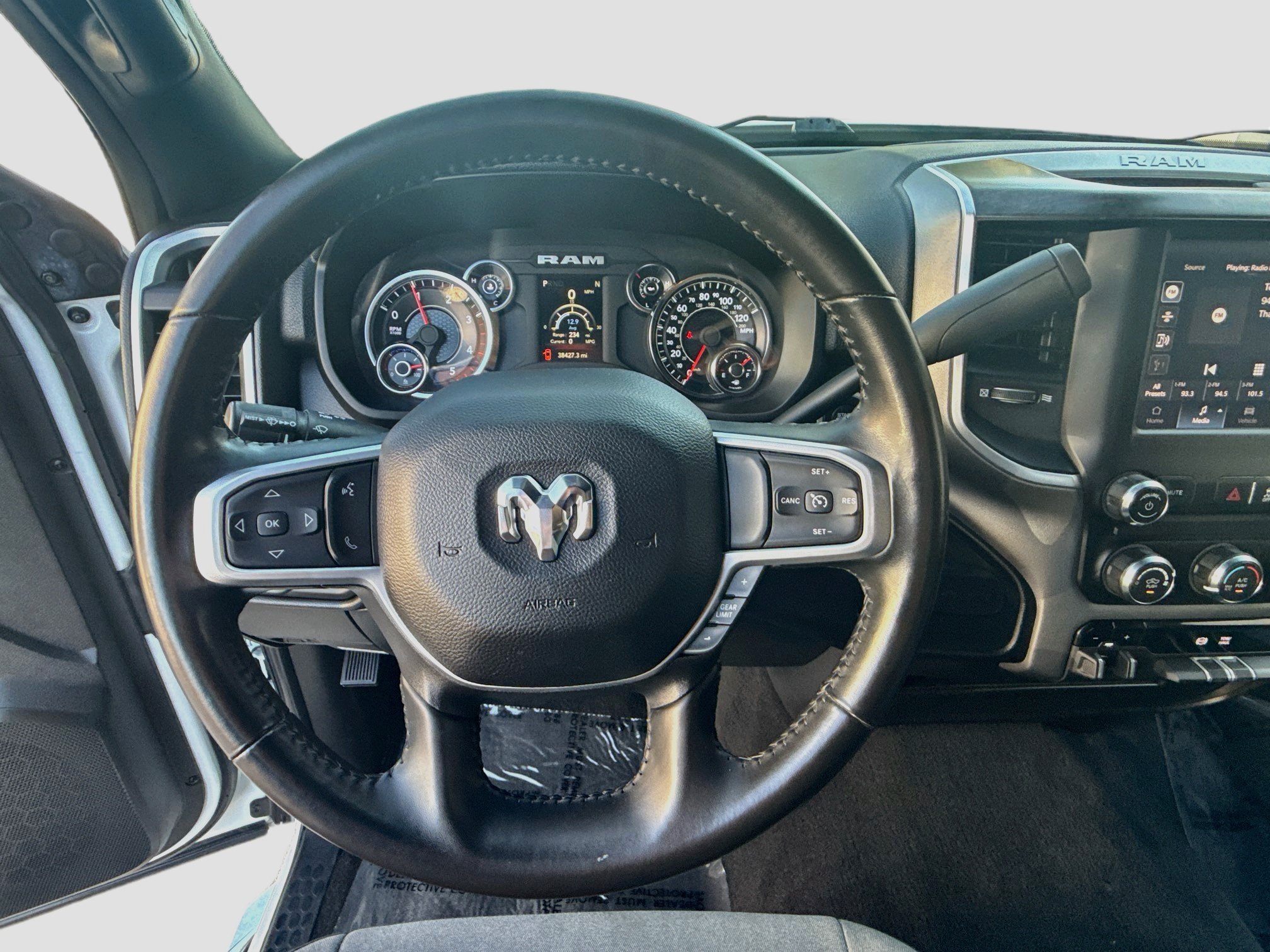 Used 2024 RAM 3500 Big Horn AWD/4WD image 10