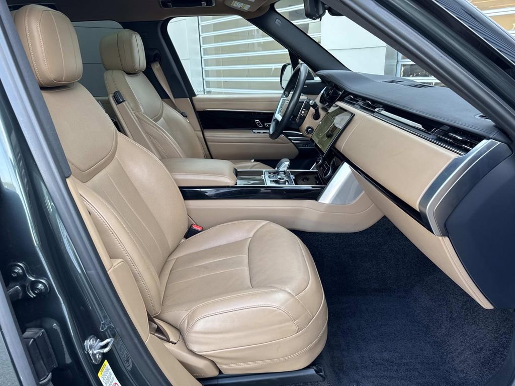 Used 2023 Land Rover Range Rover SE AWD/4WD image 10