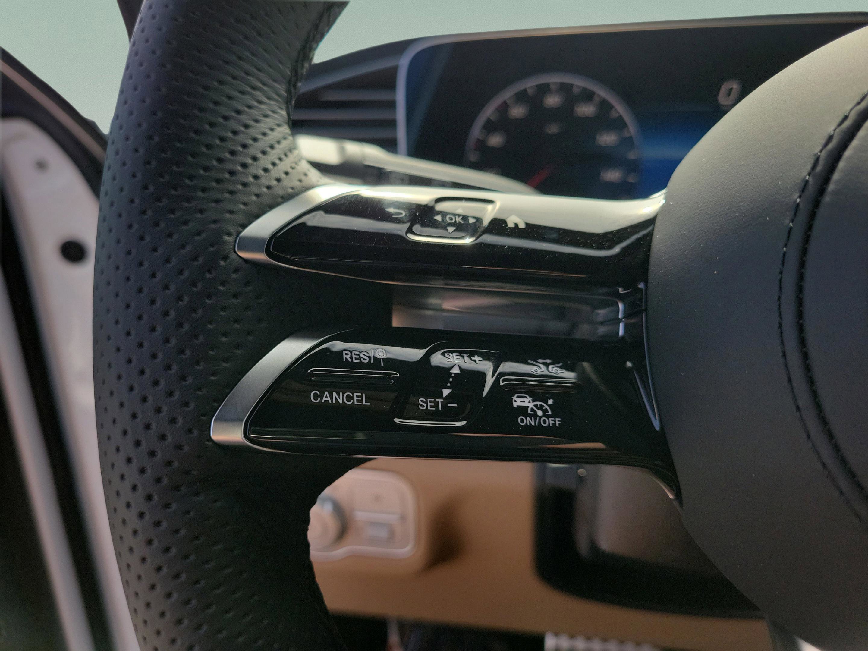 New 2026 Mercedes-Benz GLS 450 4MATIC image 25