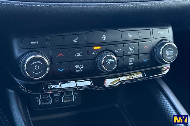 Used 2022 Dodge Durango GT image 23