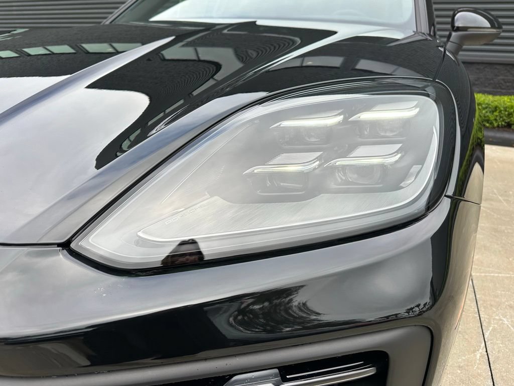 Used 2026 Porsche Cayenne E-Hybrid AWD/4WD image 13