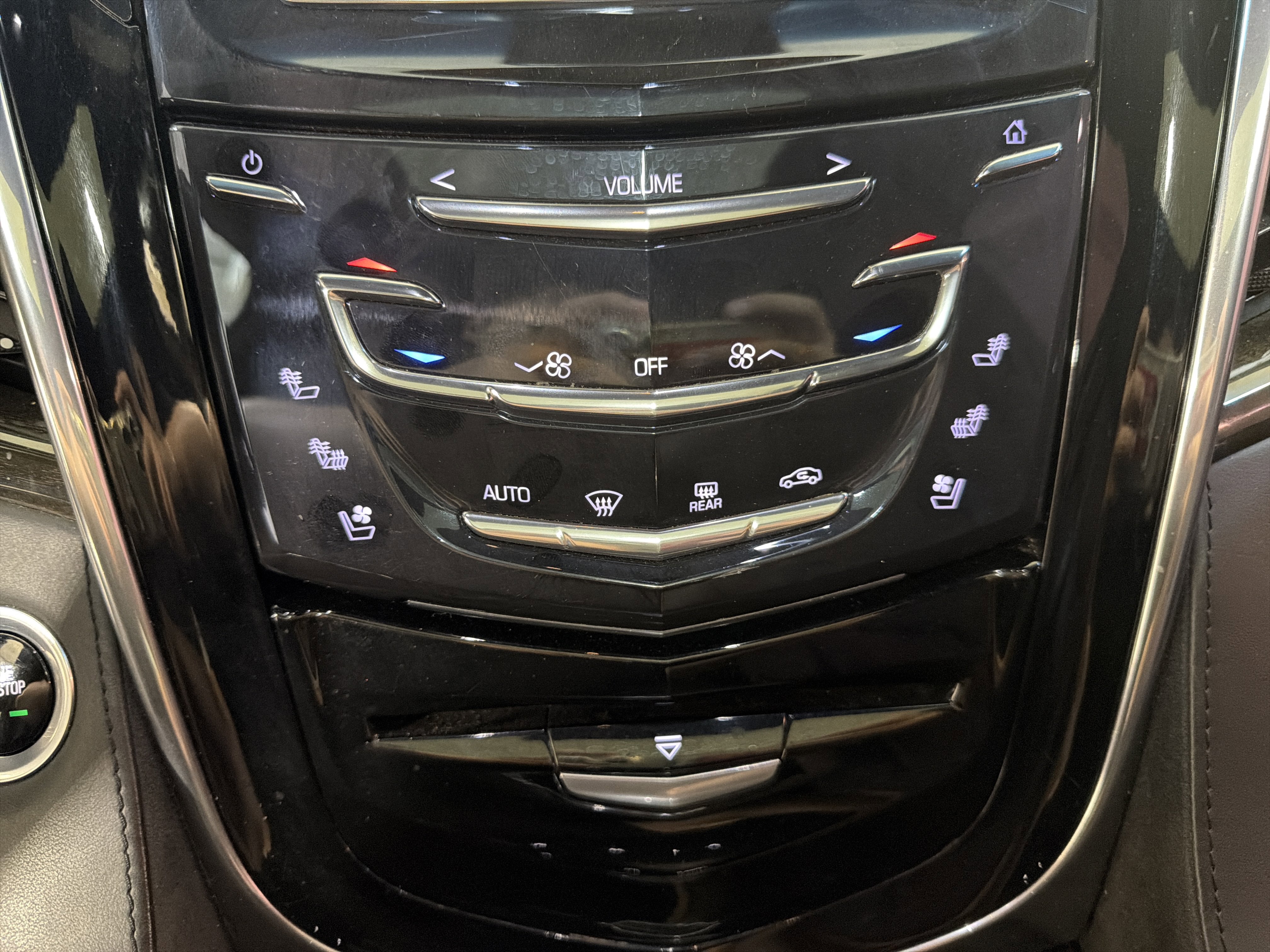 Used 2017 Cadillac Escalade ESV Platinum image 21