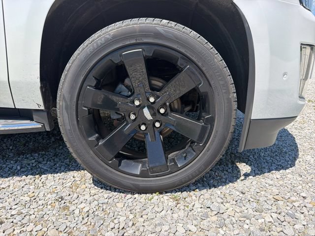 Used 2017 Cadillac Escalade Luxury AWD/4WD image 10