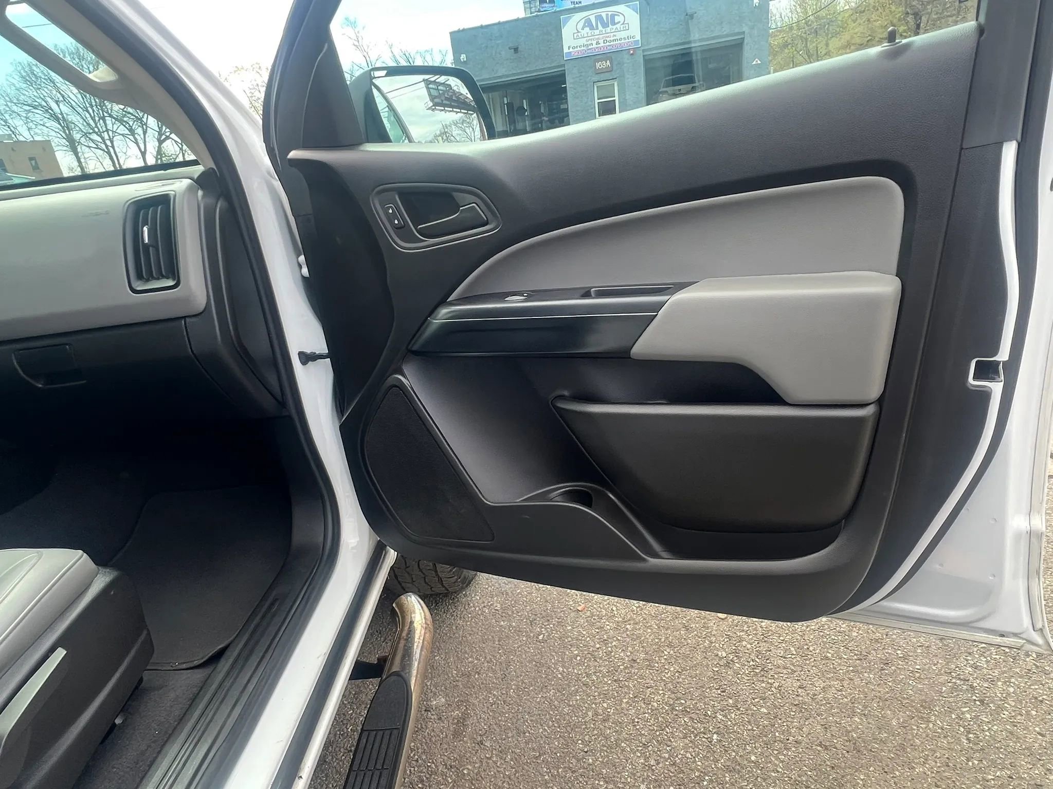 Used 2019 Chevrolet Colorado W/T w/ WT Convenience Package AWD/4WD image 29