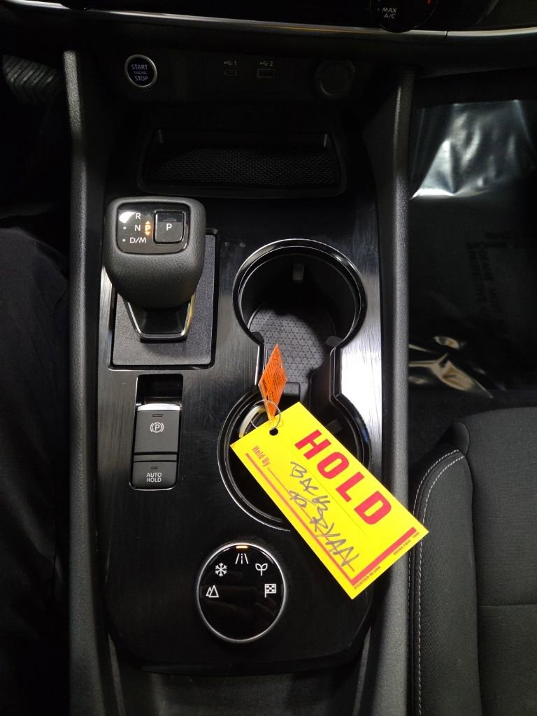 Used 2023 Nissan Rogue S image 25