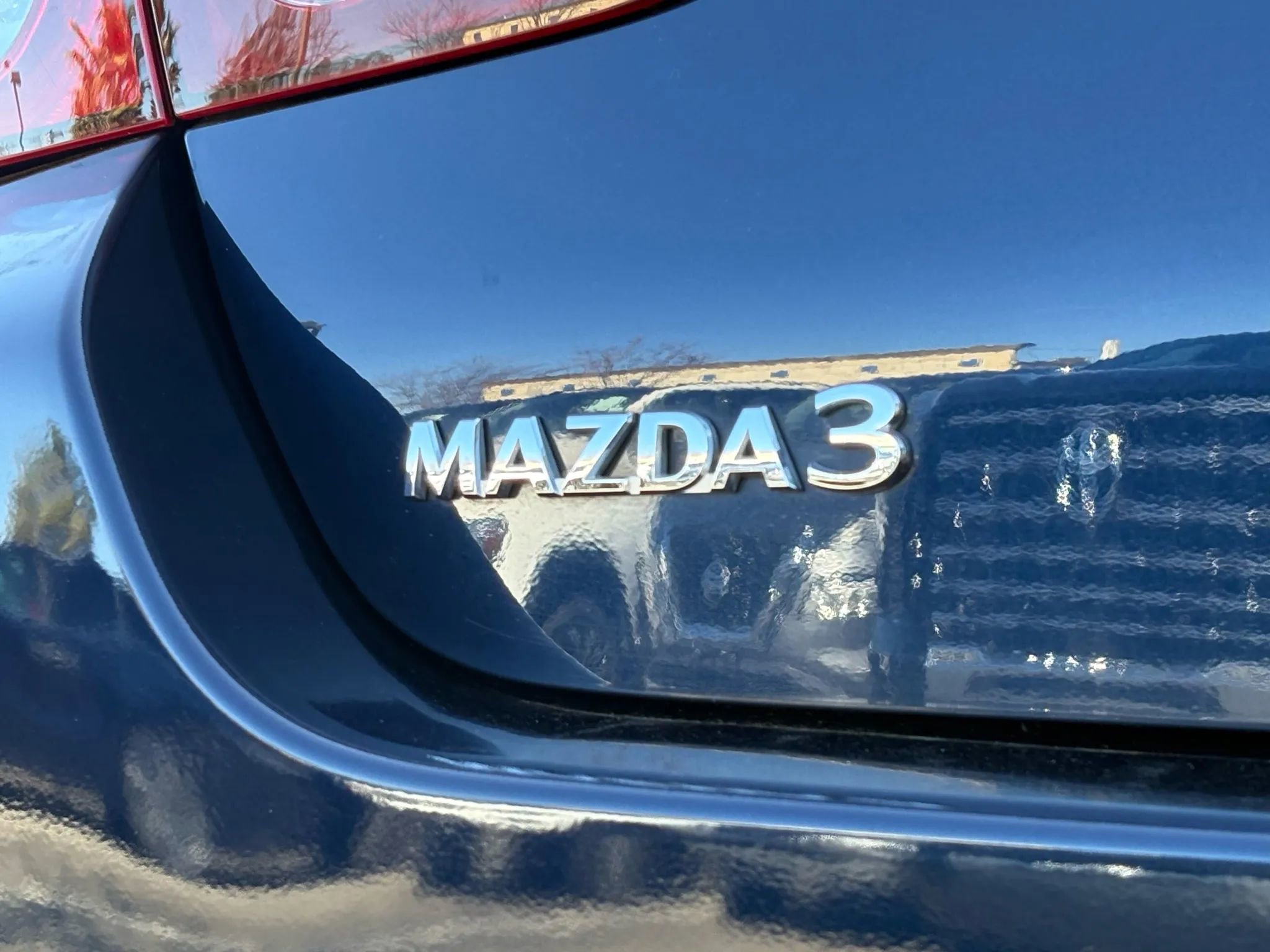 Used 2021 MAZDA MAZDA3 s image 25