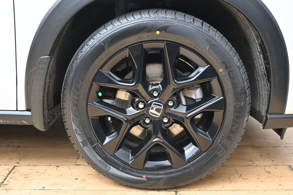Used 2023 Honda HR-V Sport image 14