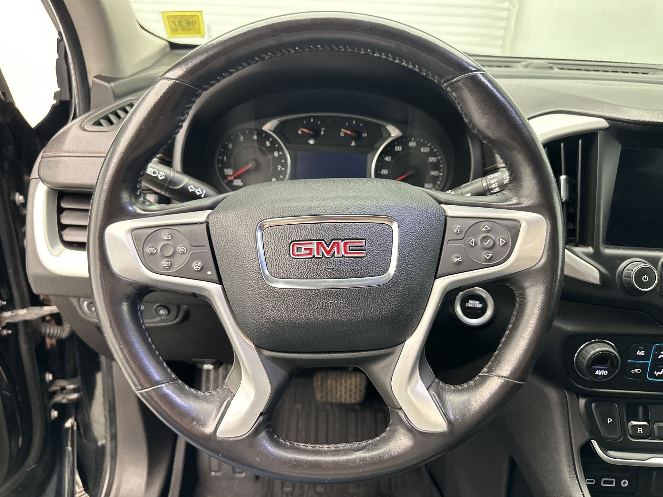 Certified 2019 GMC Terrain SLT w/ Preferred Package AWD/4WD image 16