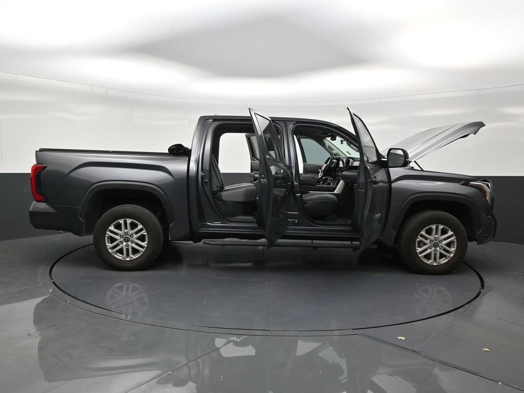 Used 2024 Toyota Tundra SR5 w/ SR5 Convenience Package AWD/4WD image 29