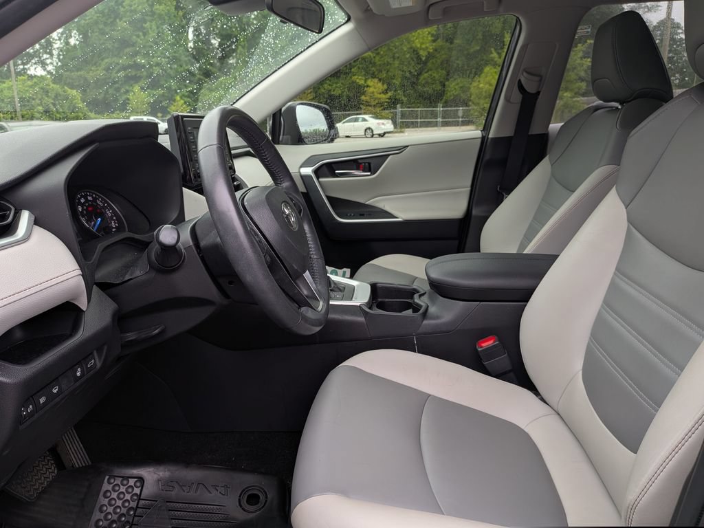 Used 2021 Toyota RAV4 XLE Premium AWD/4WD image 12